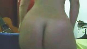 날씬한 소식통은 엉덩이 플러그 4 수탉을 전환하고 싶어