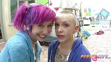 Brazzers: 섹시한 Emily Willis가 PornHD의 인형 컬렉션에서 최신 모델이 되었습니다.