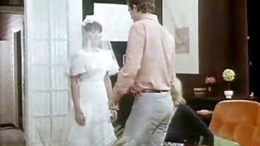 2 개의 buttplug 토끼가 당신의 거시기를 공유합니다 - 유로 ATM