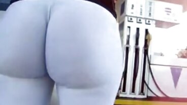 MYLF 비키니 MILF w 거대한 Juggs 점프 에 bbc