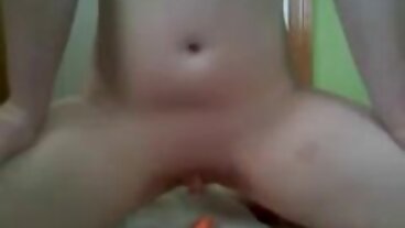 부동산 섹스: 엔터테인먼트 Ryan Reid 출연자는 PornHD에서 임대 에이전트를 탑니다.